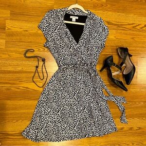 Liz Claiborne faux wrap, subdued animal print, in a soft & stretchy knit!
